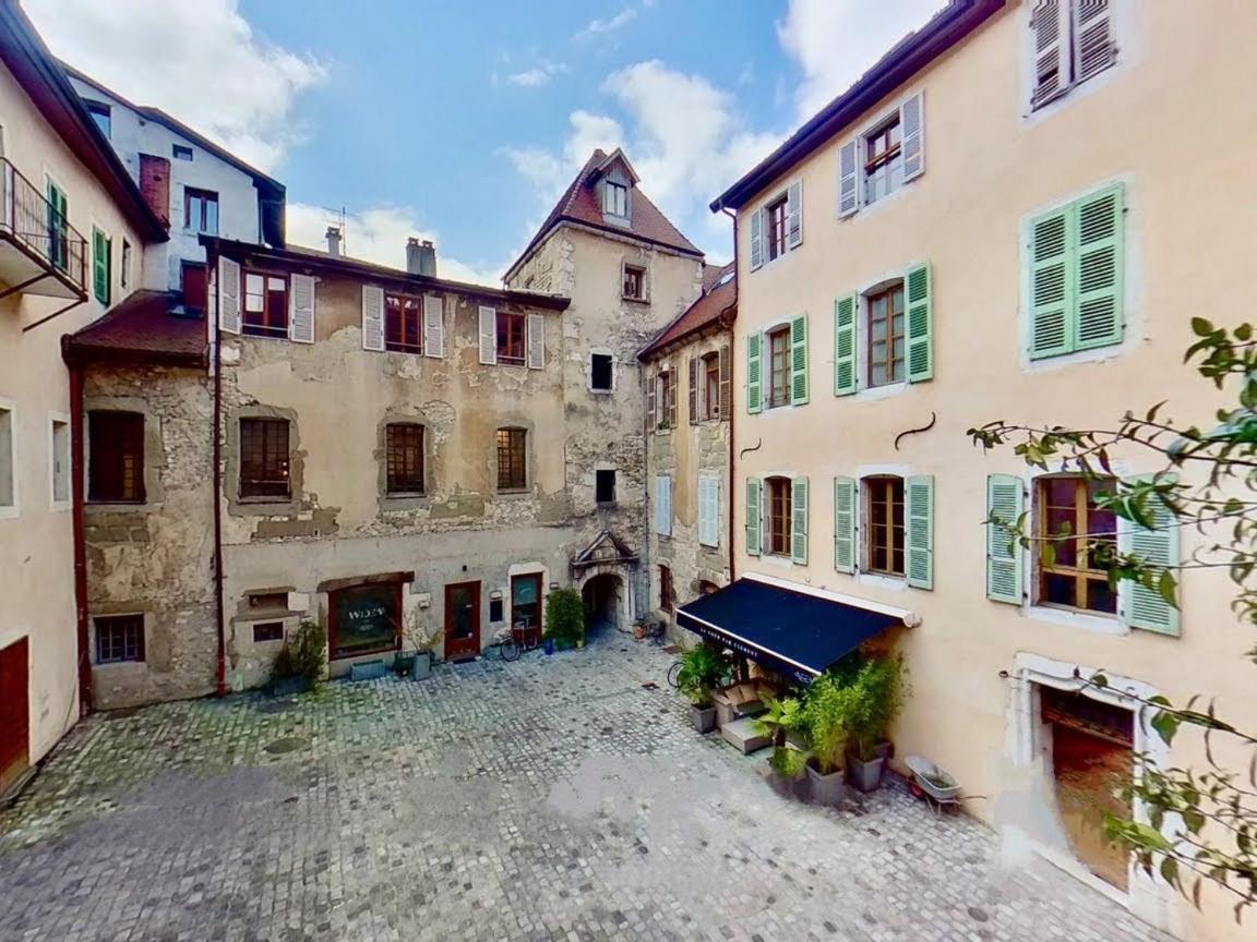 Appartement De Charme Au Coeur De La Vieille Ville 阿讷西 外观 照片